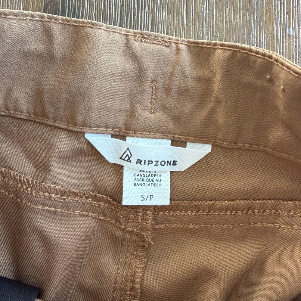 3/20$ Ripzone kids tan shorts size S - Picture 3 of 5